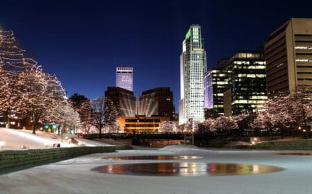 omaha skyline at night